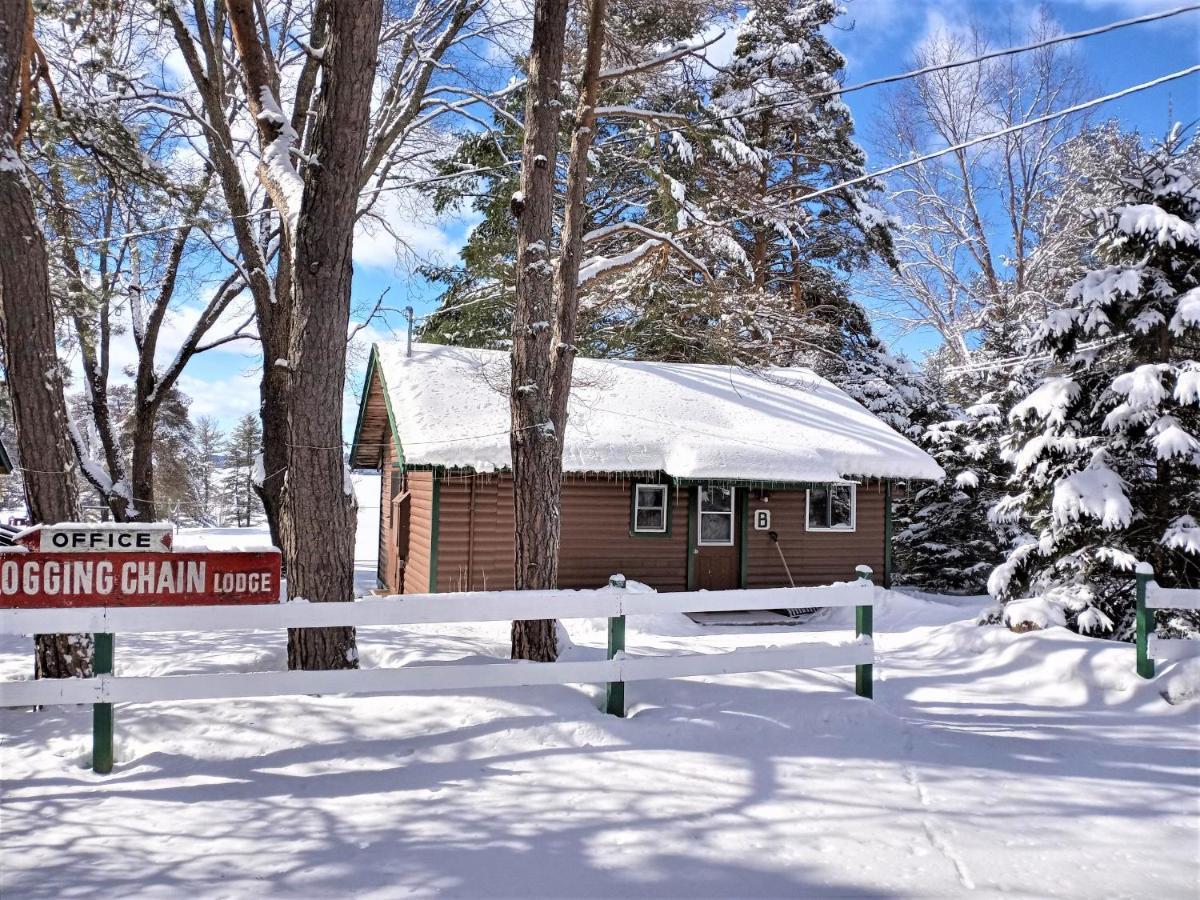 Logging Chain Lodge Cottage Resort Dwight Exterior photo